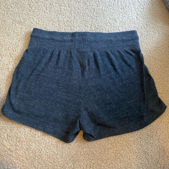 Bundle of workout shorts various brands - Picture 4 of 11